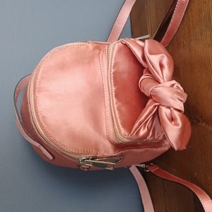 Shelly's London backpack